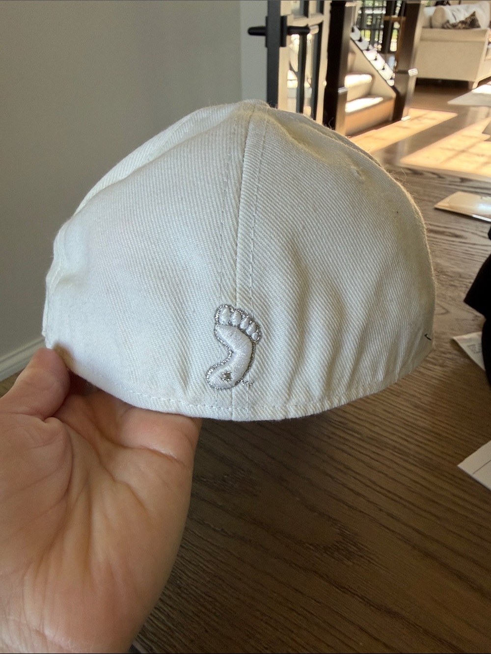 White Embroidered UNC Baseball Cap - Picture 3 of 4